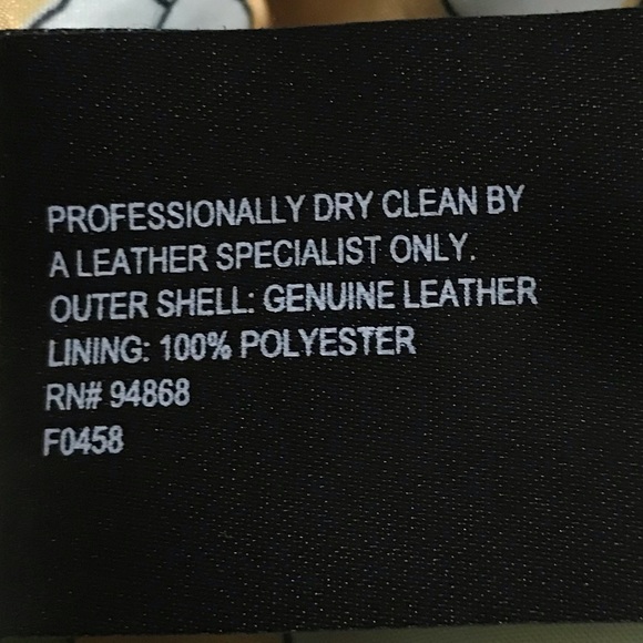 {⚡️SALE} BERNARDO 90’s Vtg Fitted Leather Button Down Cropped Jacket - Picture 8 of 12